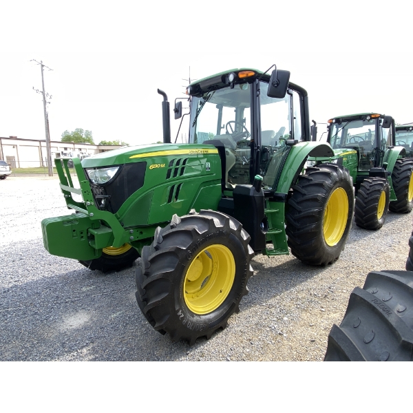 2018 JOHN DEERE 6130M Farm Tractor