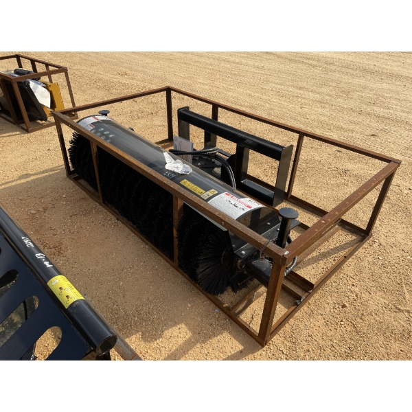 2026 MOWER KING 72" SWEEP