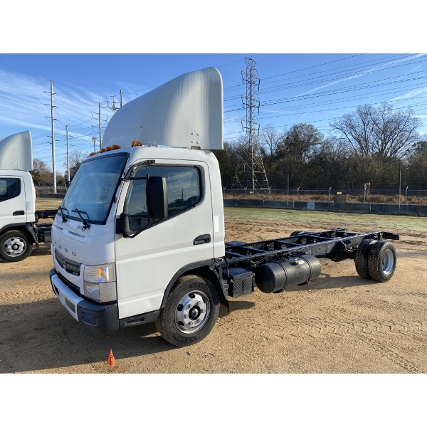 2017 MITSUBISHI FUSO FE160 Cab and Chassis Truck