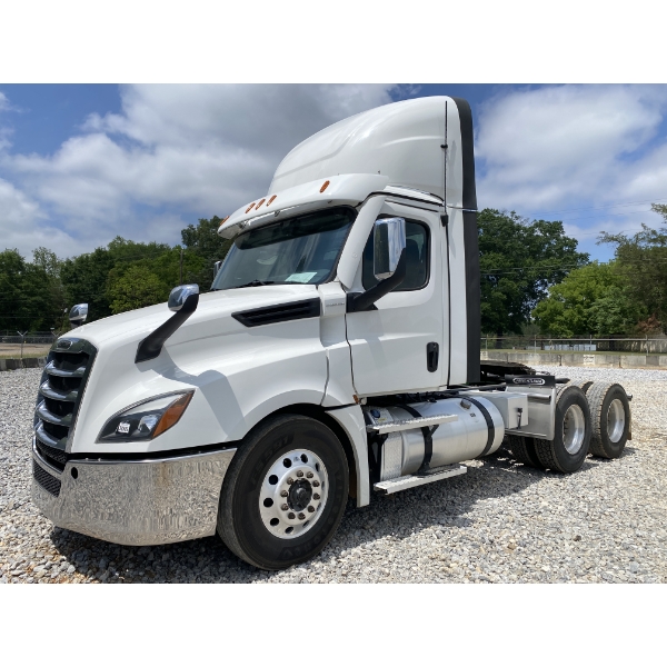 2024 FREIGHTLINER CASCADIA Day Cab Truck