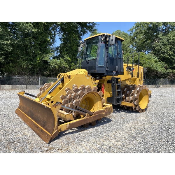 2019 CAT 815K Compactor