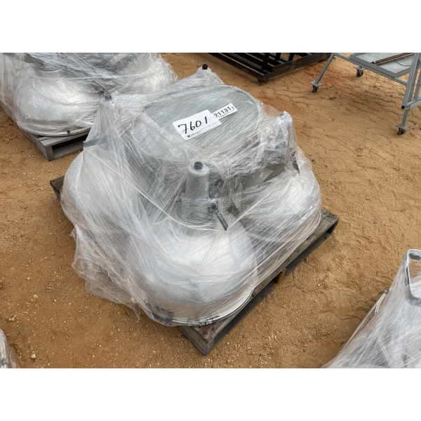 WAREHOUSE LIGHT FIXTURES