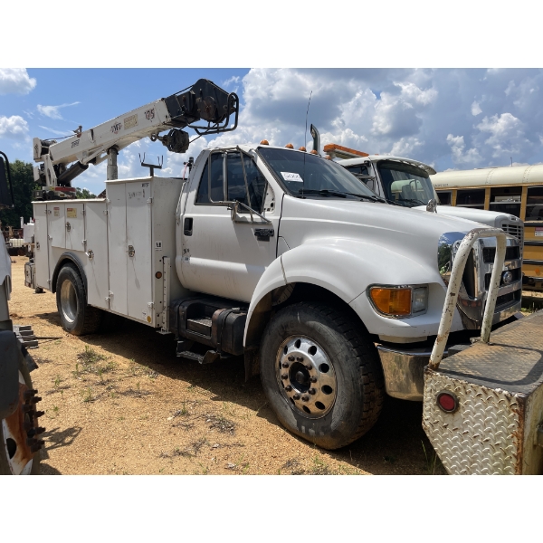 2003 FORD F650 XL Service / Mechanic Truck