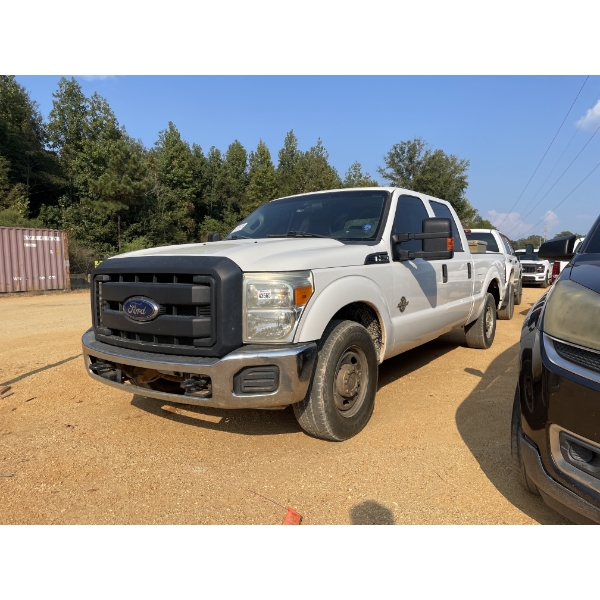 2014 FORD F250 XL Pickup Truck