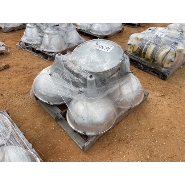 WAREHOUSE LIGHT FIXTURES