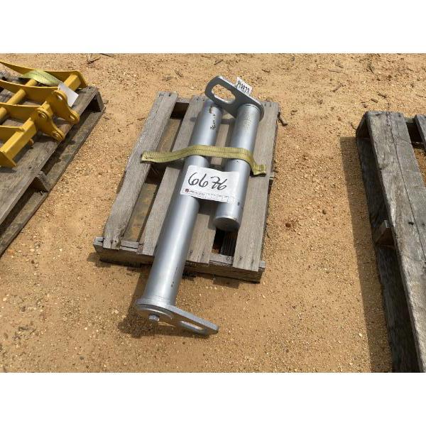 BUCKET PINS, (2 ea) 20" & 33", fits excavator