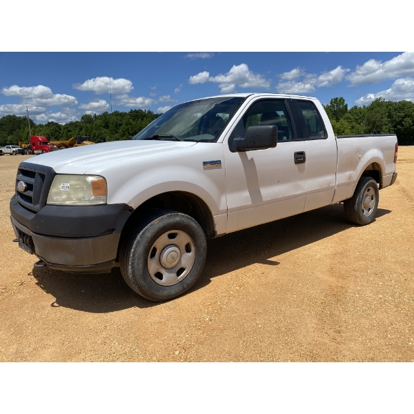 2006 FORD F150 XL Pickup Truck