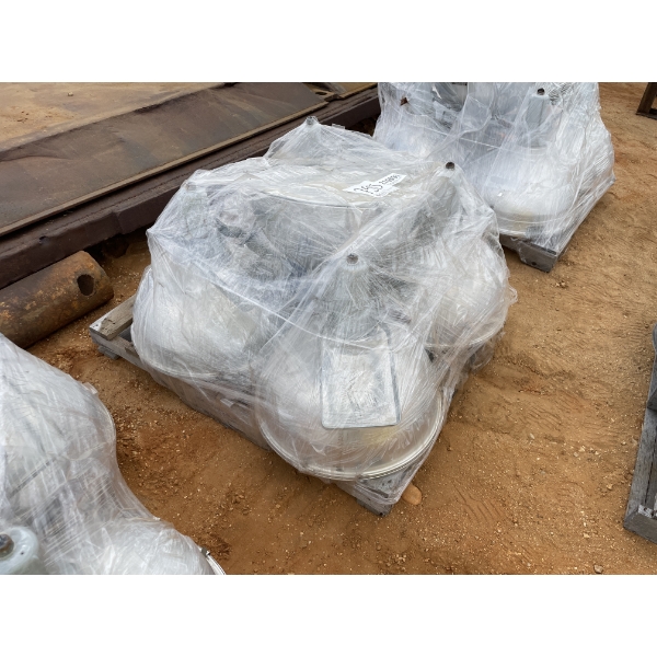 WAREHOUSE LIGHT FIXTURES