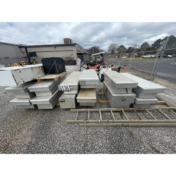 TOOLBOXES & LADDER