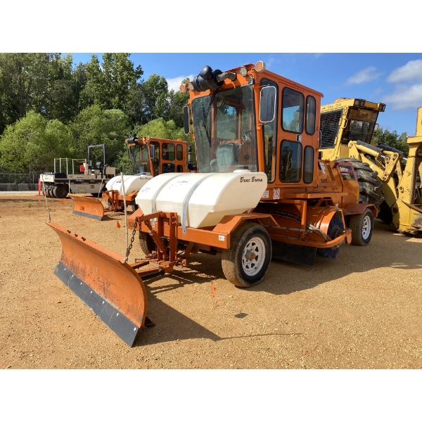 2019 BROCE RCT350 Broom