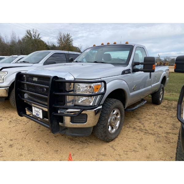 2016 FORD F350 XL Pickup Truck