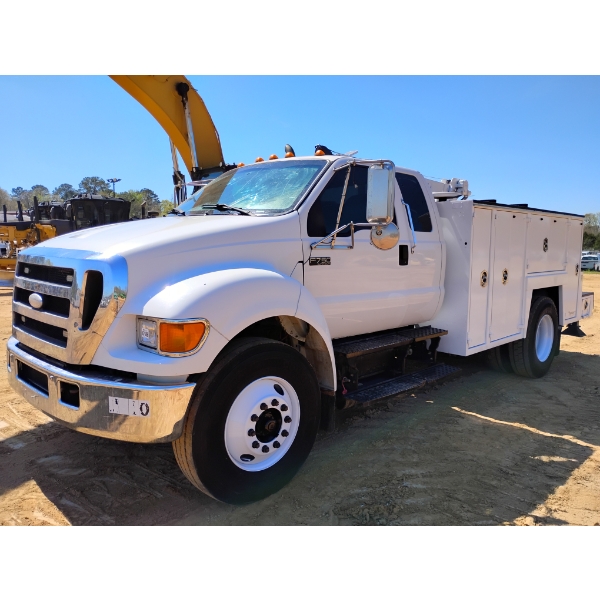 2007 FORD F750 XLT Service / Mechanic Truck