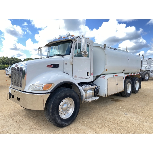 2015 PETERBILT 348 Gas / Fuel Truck