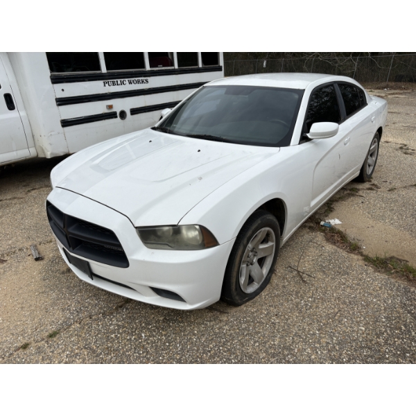 2011 DODGE CHARGER Automobile