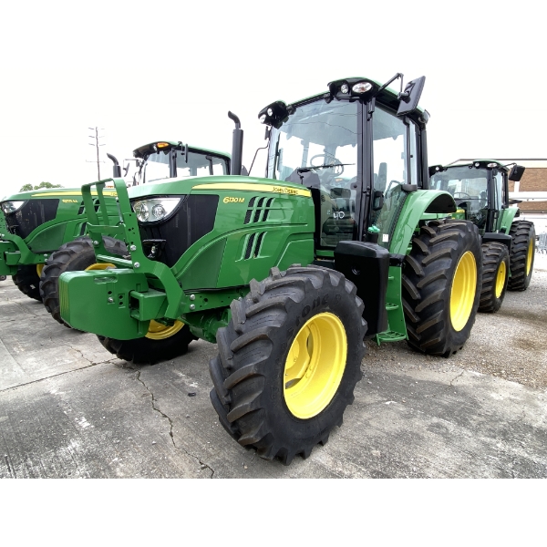2020 JOHN DEERE 6130M Farm Tractor