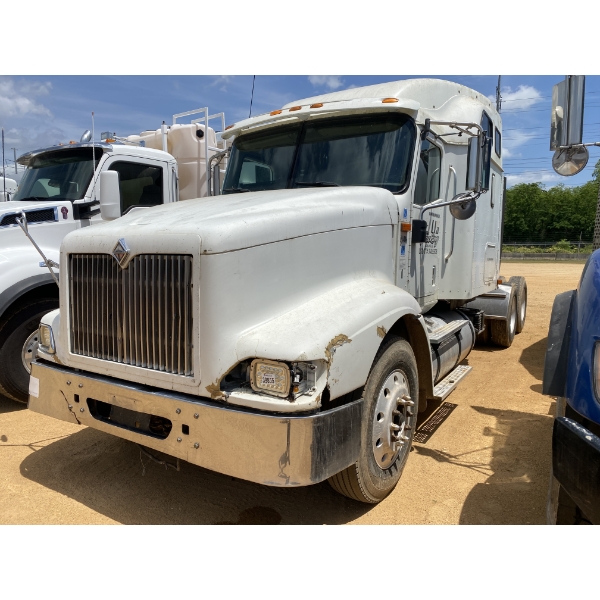 2007 INTERNATIONAL 9400i Sleeper Truck