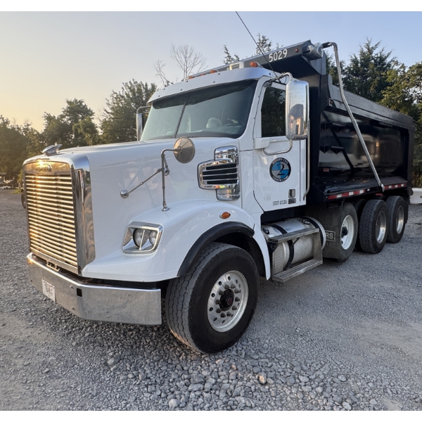 2018 FREIGHTLINER 122SD Dump Truck