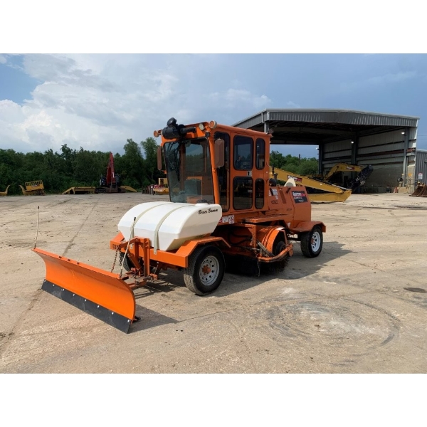 2022 BROCE RCT350 Broom