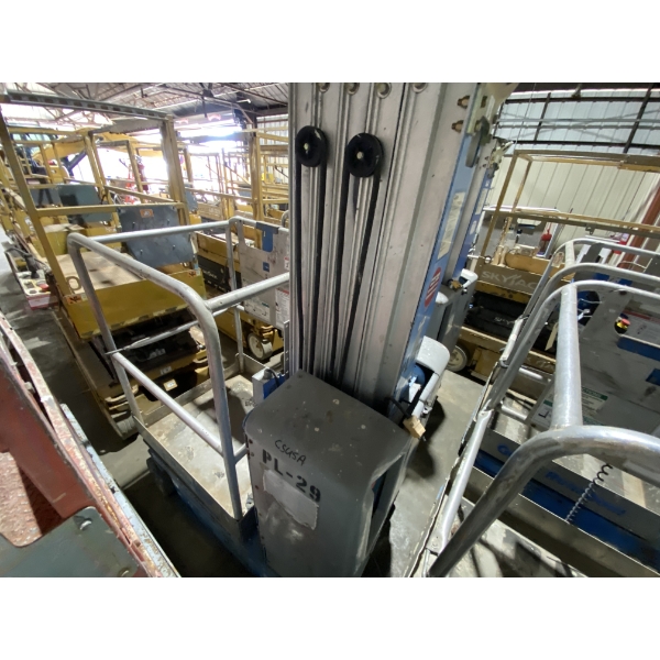 2014 GENIE GR-20 Scissor Lift