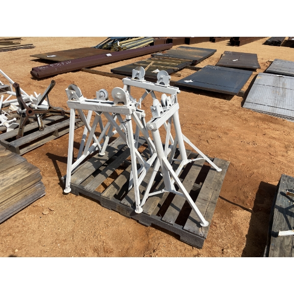 PIPE STAND (4)