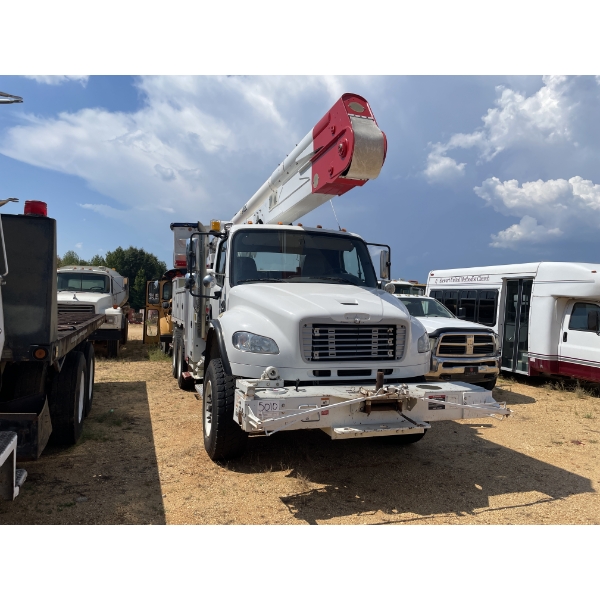 2019 FREIGHTLINER M2 Bucket Truck