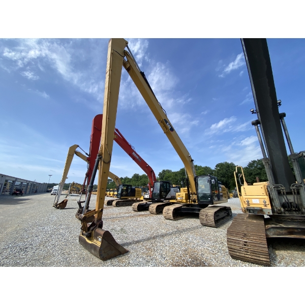 2018 CAT 326FL LONG REACH Excavator