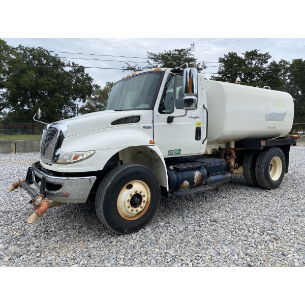 2009 INTERNATIONAL DURASTAR 4400 Water Truck