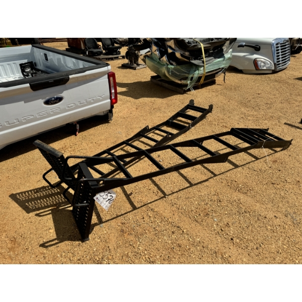 DUMP TRUCK BED LADDER (2)