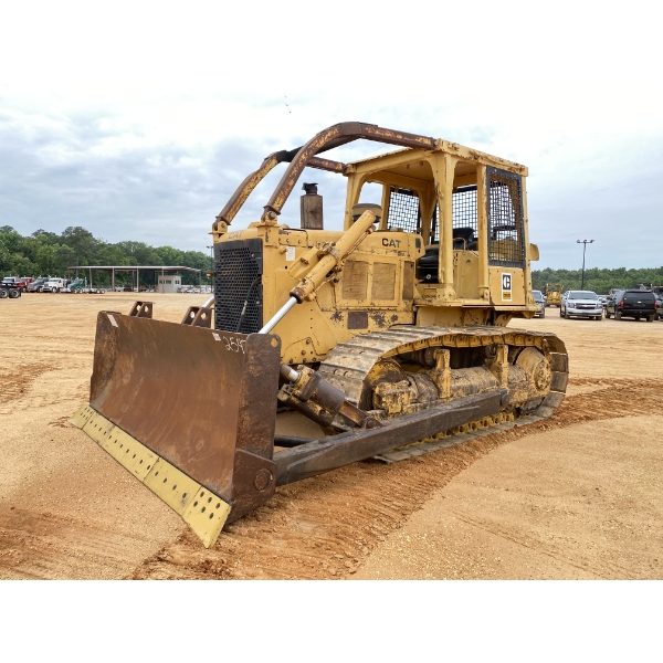 1990 CAT D6D Dozer / Crawler Tractor