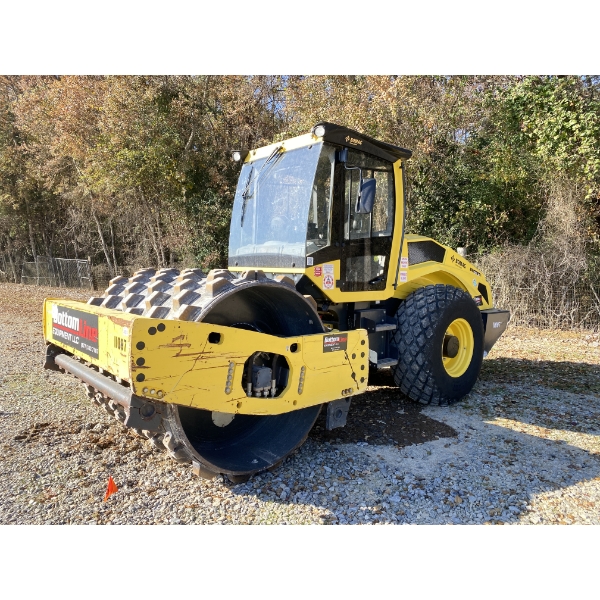 2022 BOMAG BW213D-5 Roller