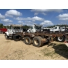 Image 2 : 2004 MACK CV713 Roll Off Truck