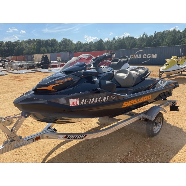 2023 SEA-DOO GTX230 Jet Ski