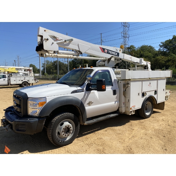 2013 FORD F550 XL Bucket Truck