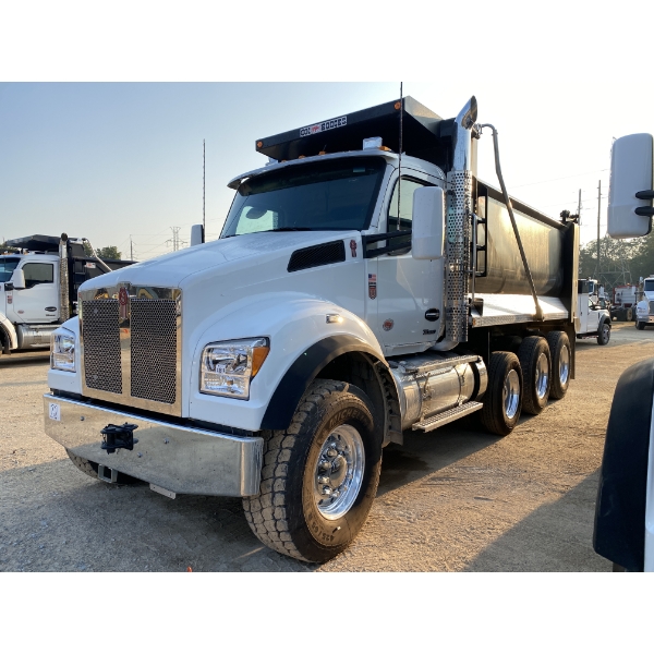 2025 KENWORTH T880S Dump Truck