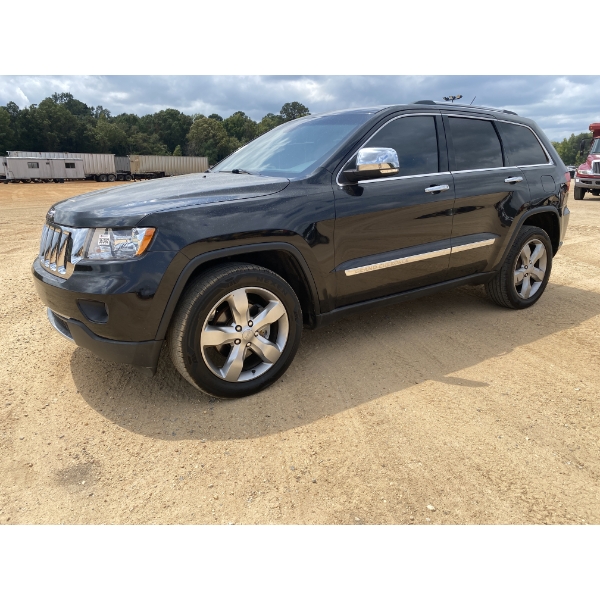 2013 JEEP GRAND CHEROKEE OVERLAND SUV