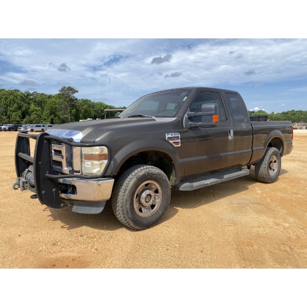 2008 FORD F250 XL Pickup Truck