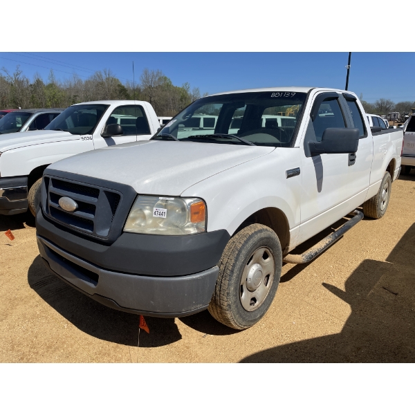 2008 FORD F150 XL Pickup Truck