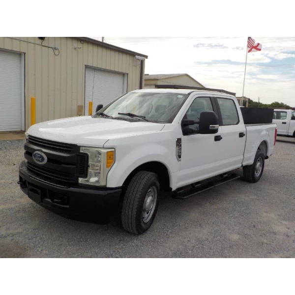 2017 FORD F250 XL Pickup Truck