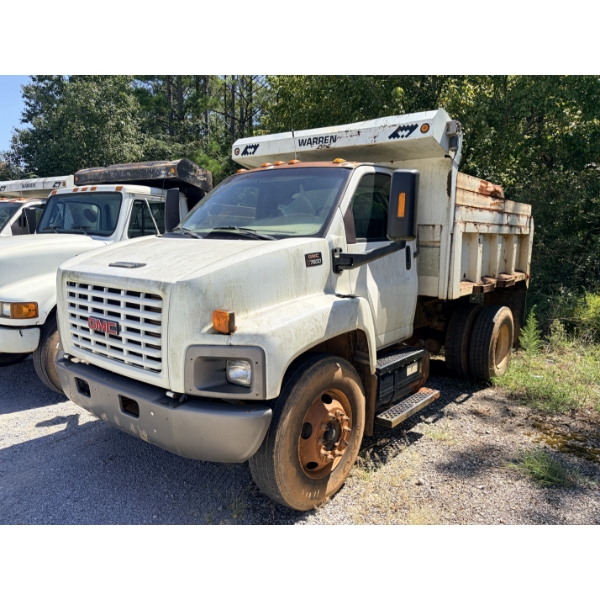 2005 GMC 7500 Dump Truck