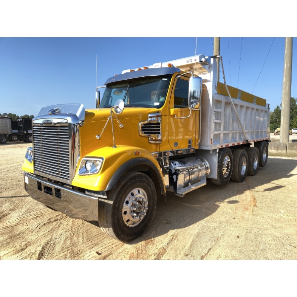 2020 FREIGHTLINER 122SD Dump Truck