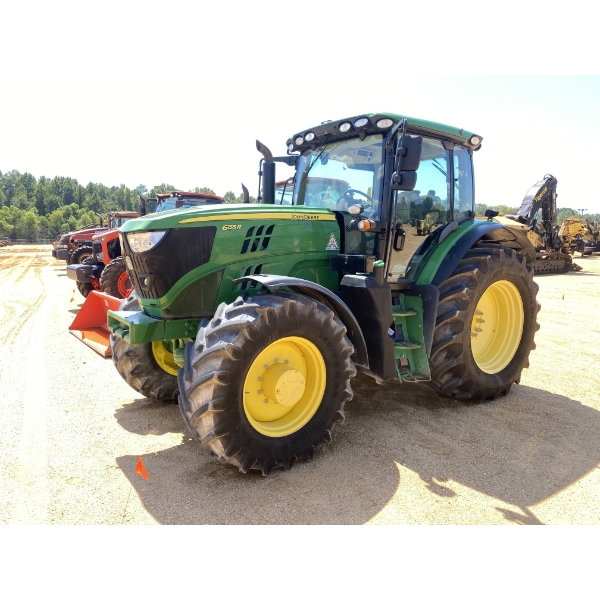 2019 JOHN DEERE 6155R Farm Tractor