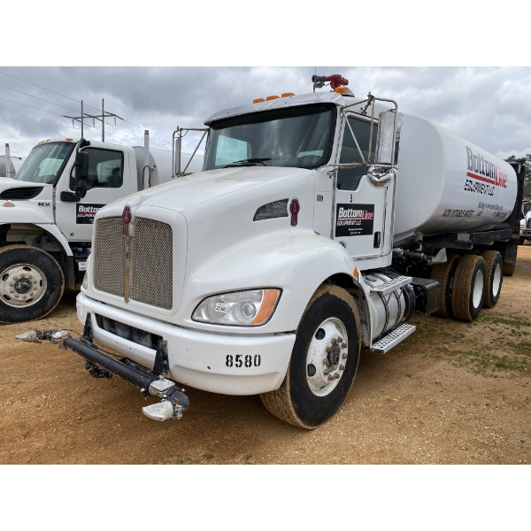 2019 KENWORTH T370 Water Truck