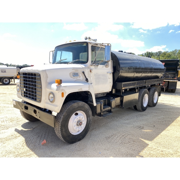 1979 FORD 8000 Water Truck