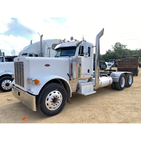 2006 PETERBILT 379 Day Cab Truck