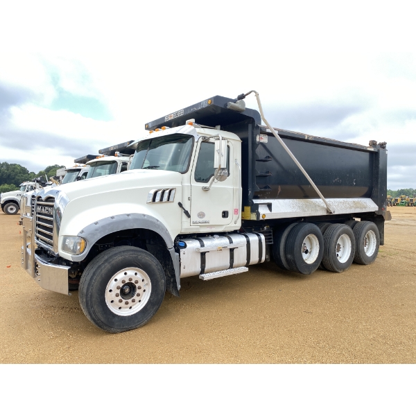 2017 MACK GU713 Dump Truck