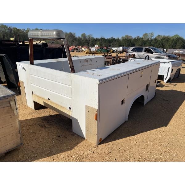 READING 9FT PICKUP SERVICE BODY