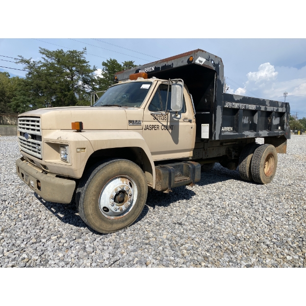 1992 FORD F800 Dump Truck