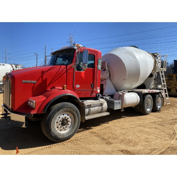 2017 KENWORTH T800 Concrete Mixer / Pump Truck