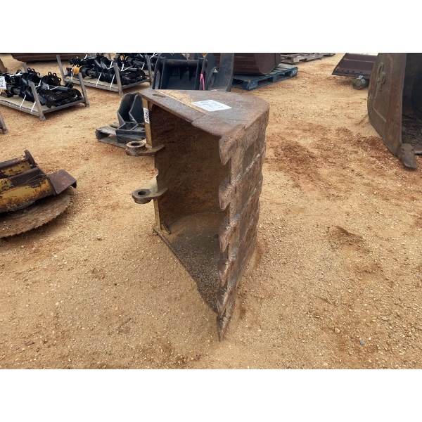 36" HOE BUCKET