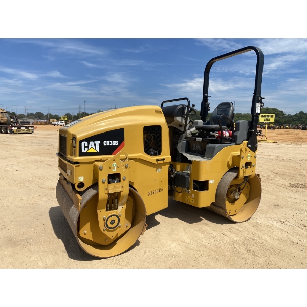 2020 CAT CB36B Roller